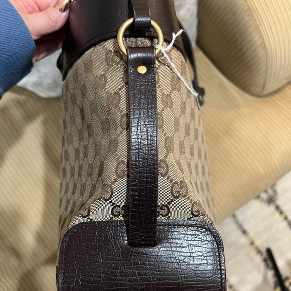 Gucci east west tote with leather trim. - Picture 6 of 7
